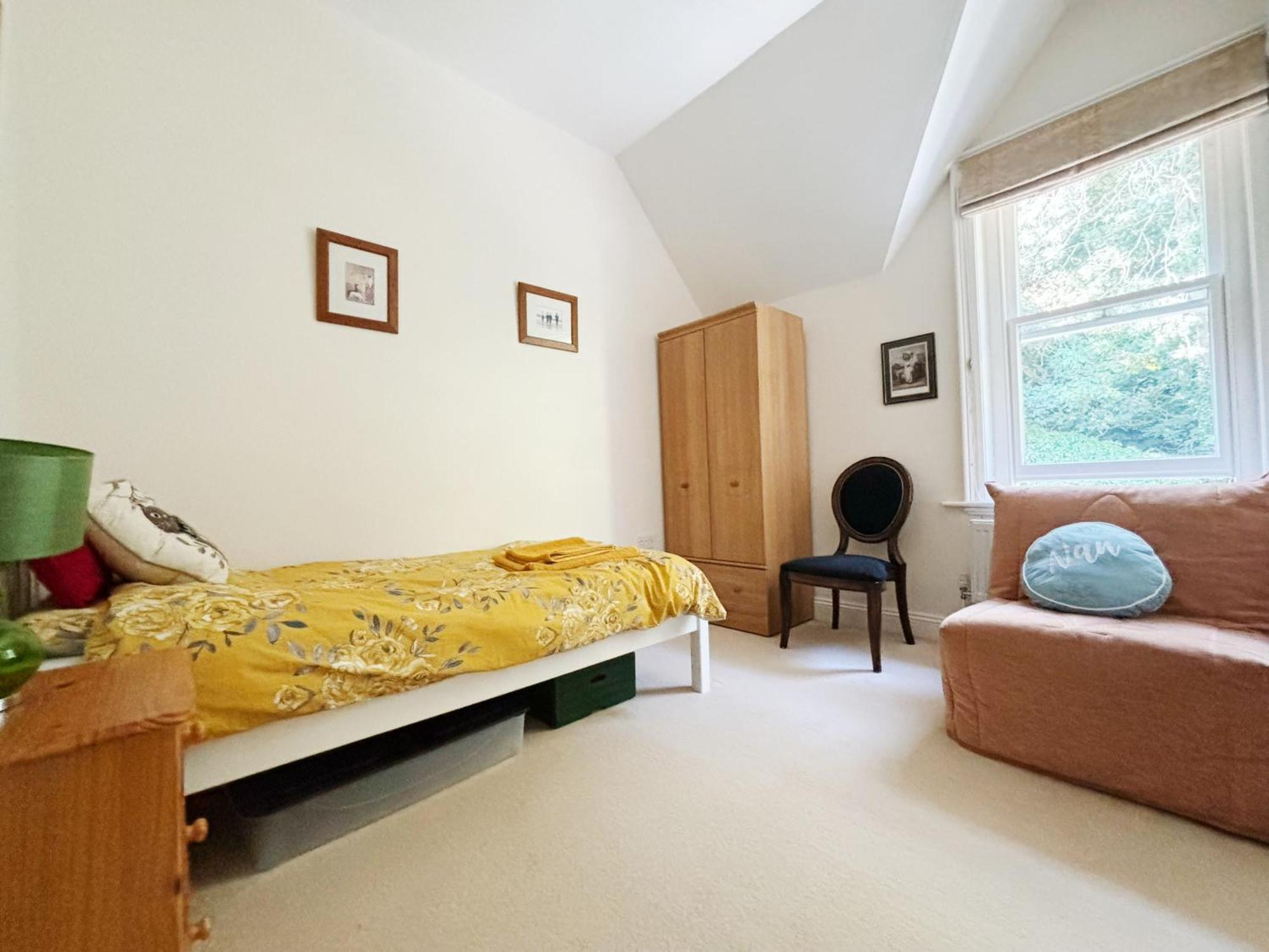Spacious Town-Centre Apartment With Stunning Views Great Malvern Exteriör bild